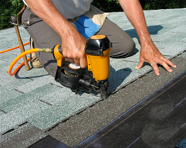 Best Emergency Roof Repair  in Lake Mills, WI